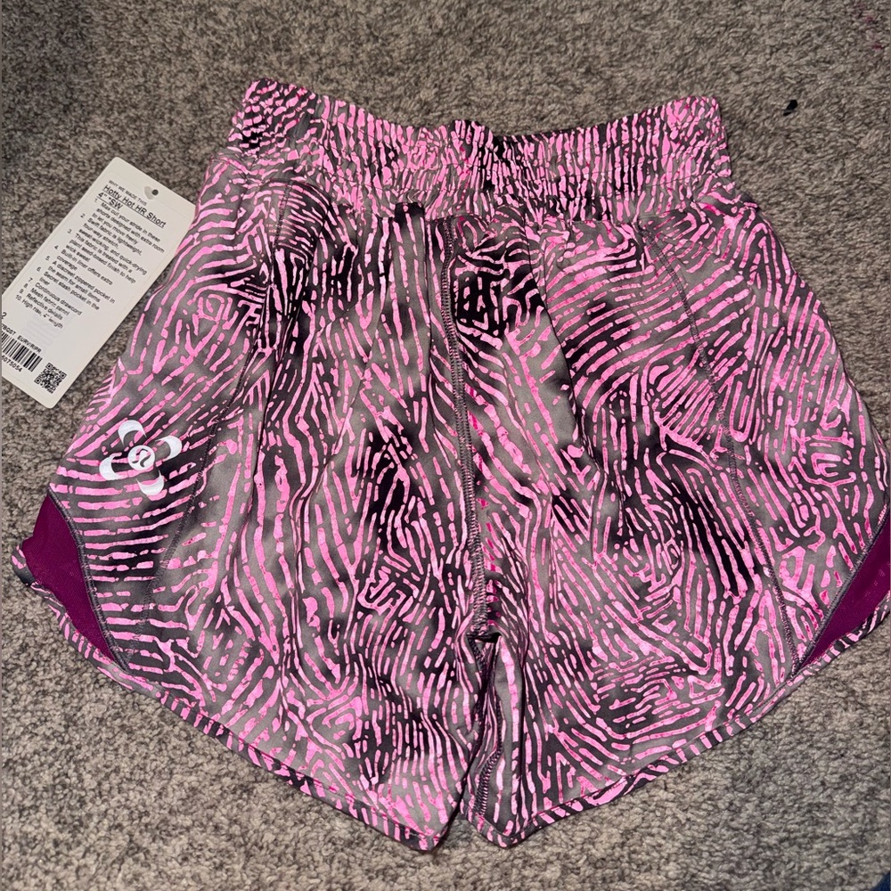 Lululemon Athletica Pink and Black Patterned Women's Shorts hotty hot hr 4” sz 2